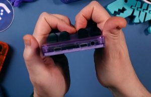 Stubbs_Hold_K36 - Retro Handhelds Stubbs Bad Grip