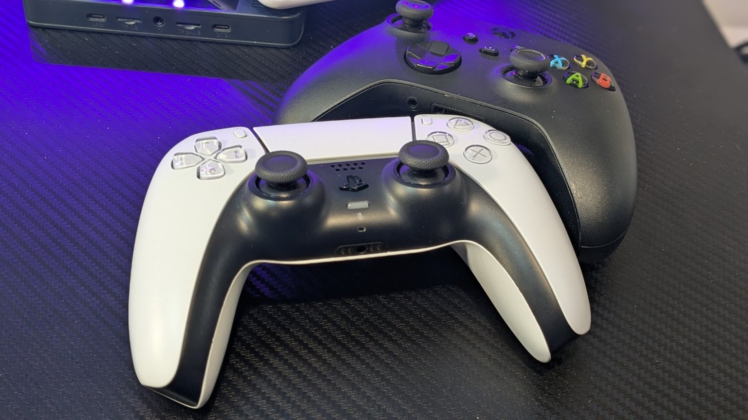 PS5_Xbox_Controllers_250106 - Retro Handhelds PS5_Xbox_Controllers_250106