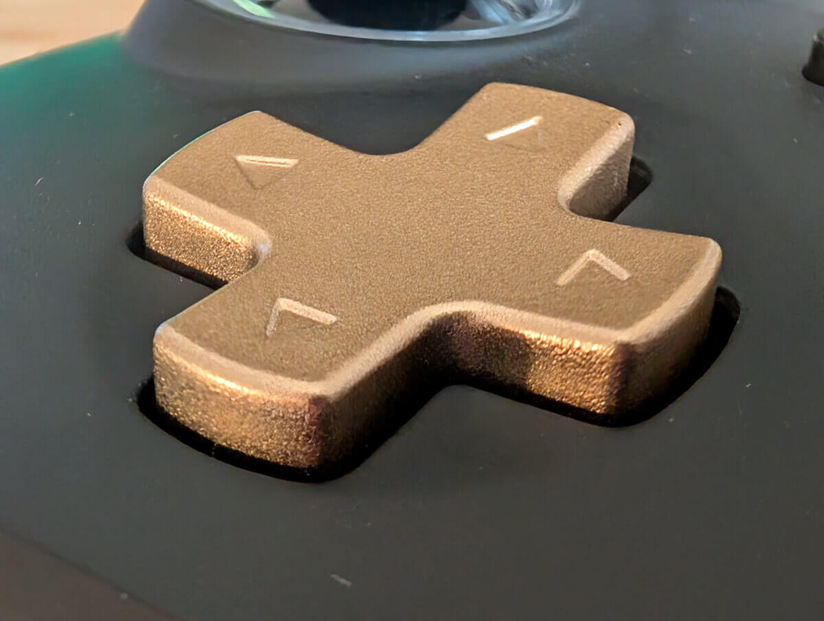 EasySMX D05 - Close-up on D-pad