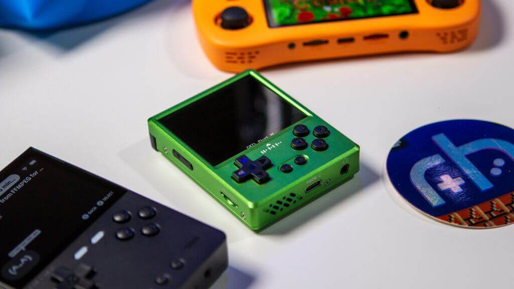 GKD Pixel 2 Setup Guide - Angled View with TrimUI Brick and Powkiddy X35H