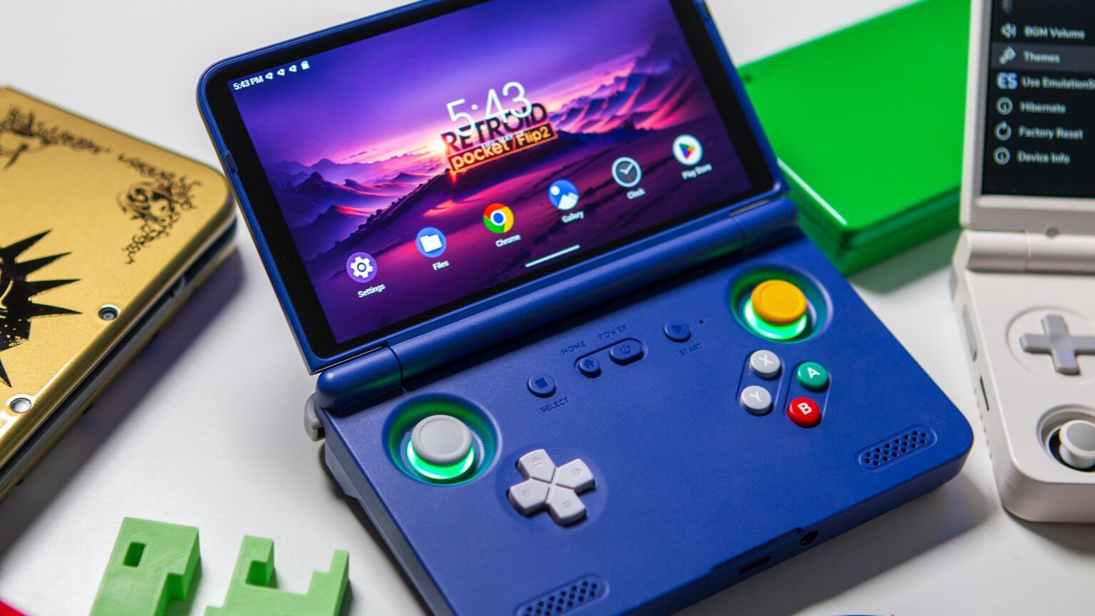 Retroid Pocket Flip 2 Review - Top-Down View with other clamshell handhelds - 2