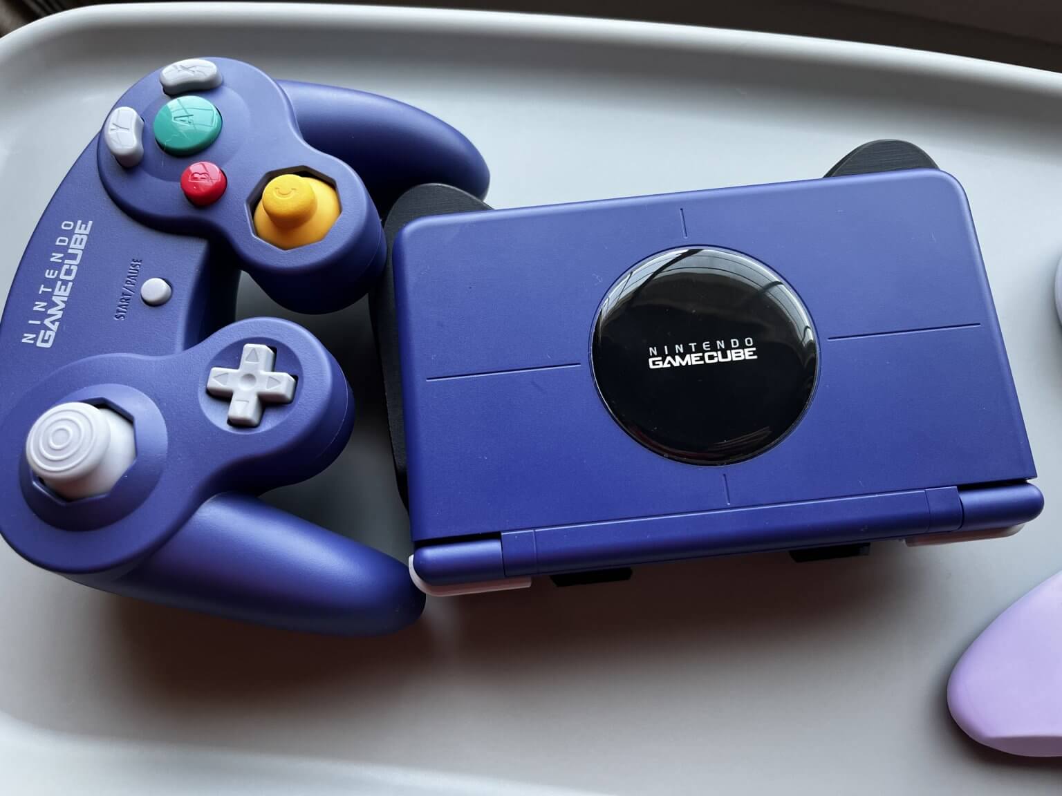 Retroid Pocket Flip 2 with GameCube Controller