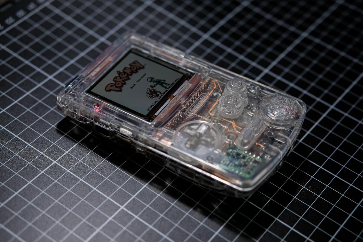 Transparent GBC Mod - Natalie the nerd