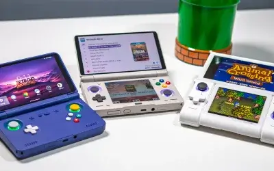 AYN Thor First Impressions: Dual-Screen Mayhem Has Arrived