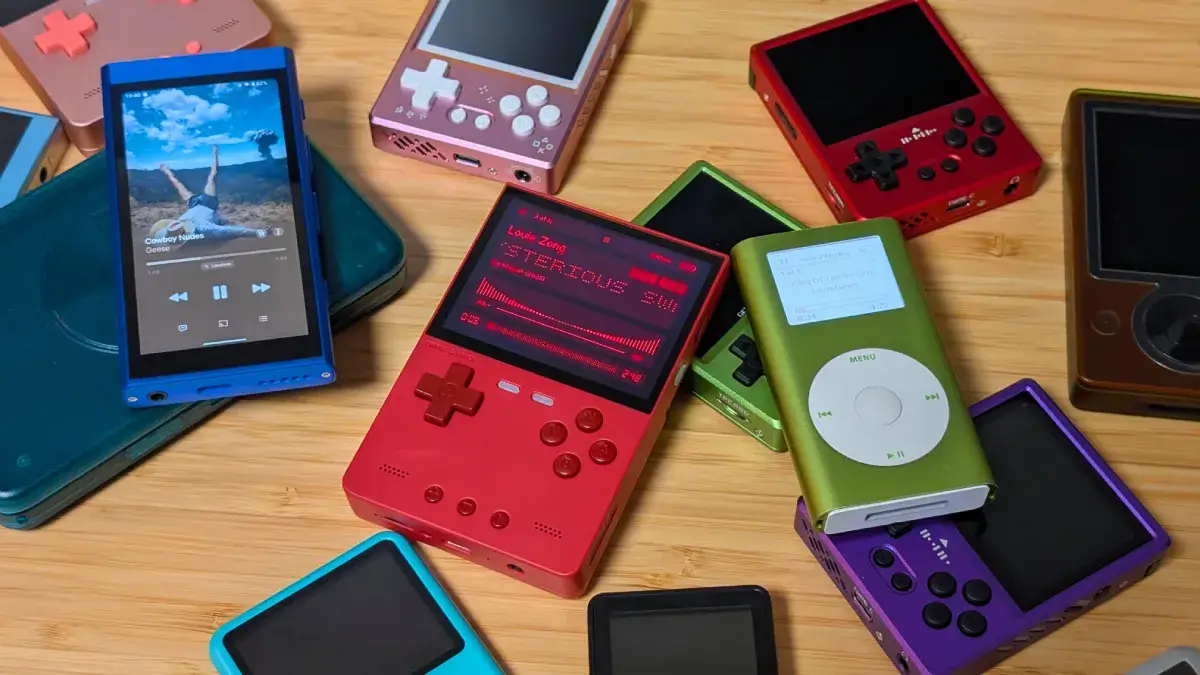 Retro Handhelds or DAPs Best for Your Music - Top-down 1
