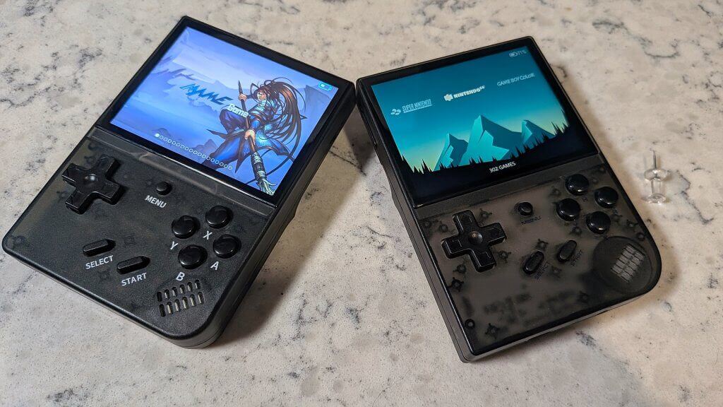 Game_console_R350S_vs_RG35XX