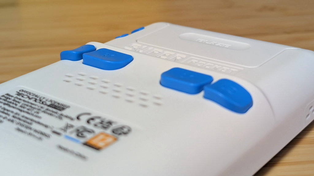 HMT-Super-Pocket-Shoulder-Buttonsjpg - Retro Handhelds