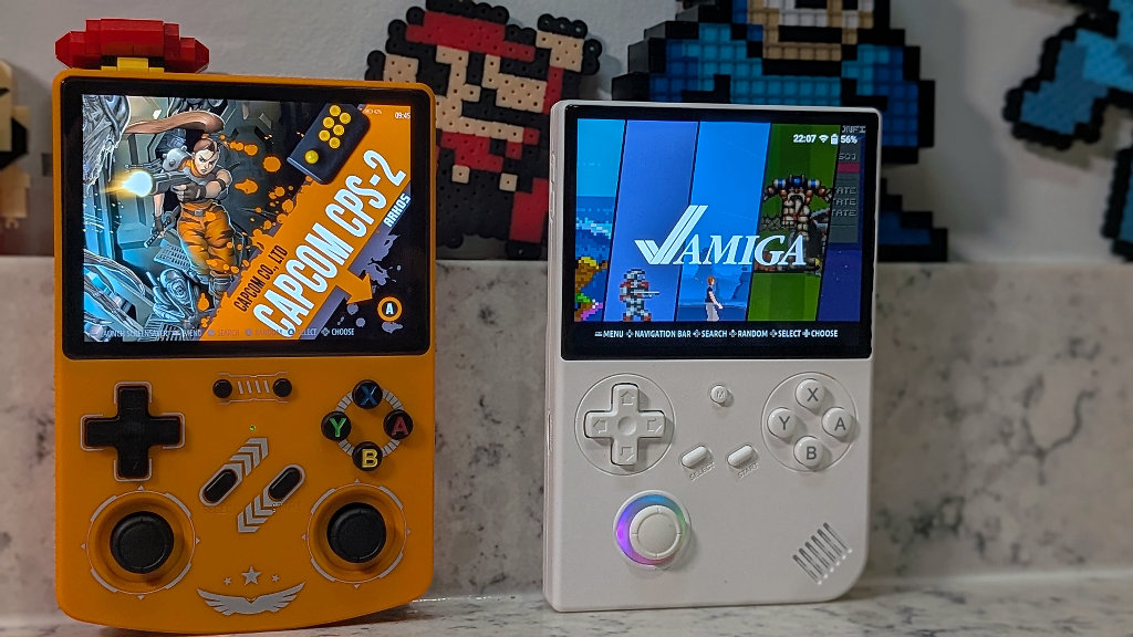 Game_Console_40XX_AnbernicRG40XXV_SidebySide