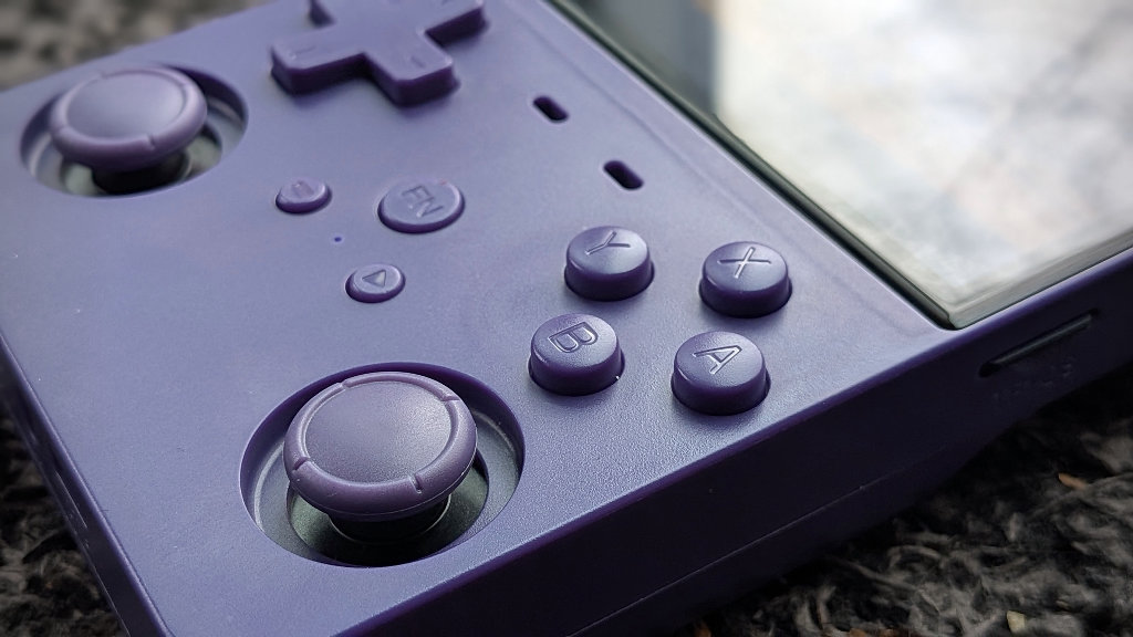 Game_console_L35_Face_Buttons_Sticks