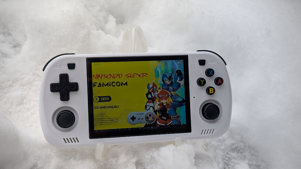 Game_Console_R36HProMax_Snow_Menu - Retro Handhelds Game_Console_R36HProMax_Snow_Menu