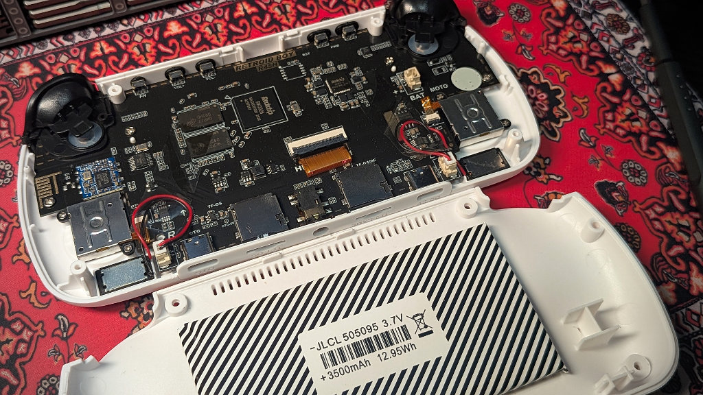 Game_Console_R36HProMax_Speakers_Battery_Internal - Retro Handhelds Game_Console_R36HProMax_Speakers_Battery_Internal