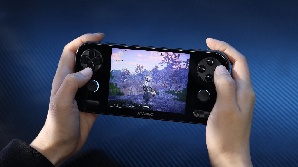 AYANEO Pocket S Mini Lifestyle - Black - Retro Handhelds AYANEO Pocket S Mini Lifestyle - Black