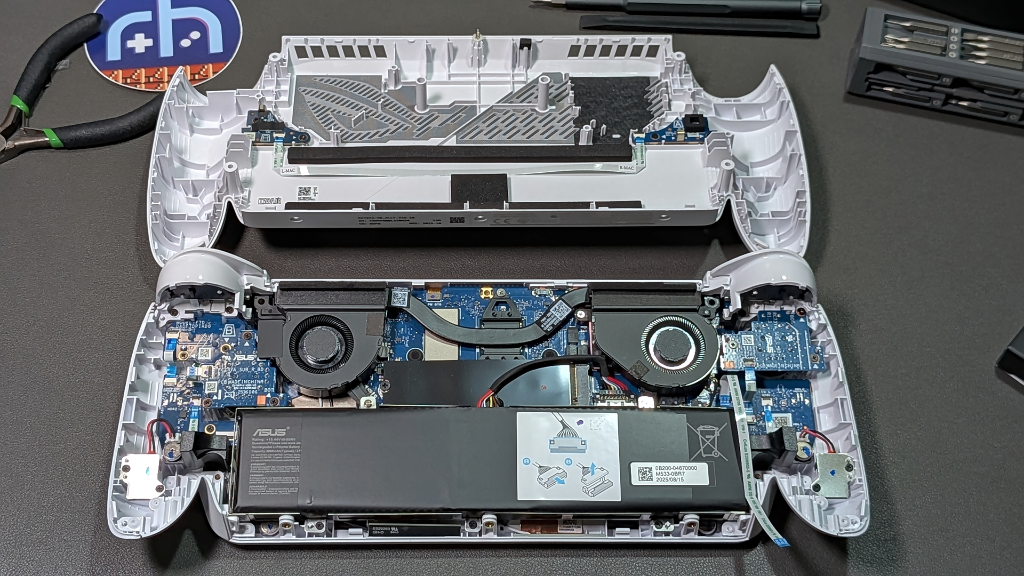 Asus_ROG_Xbox_Ally_Open_Full_View_Battery