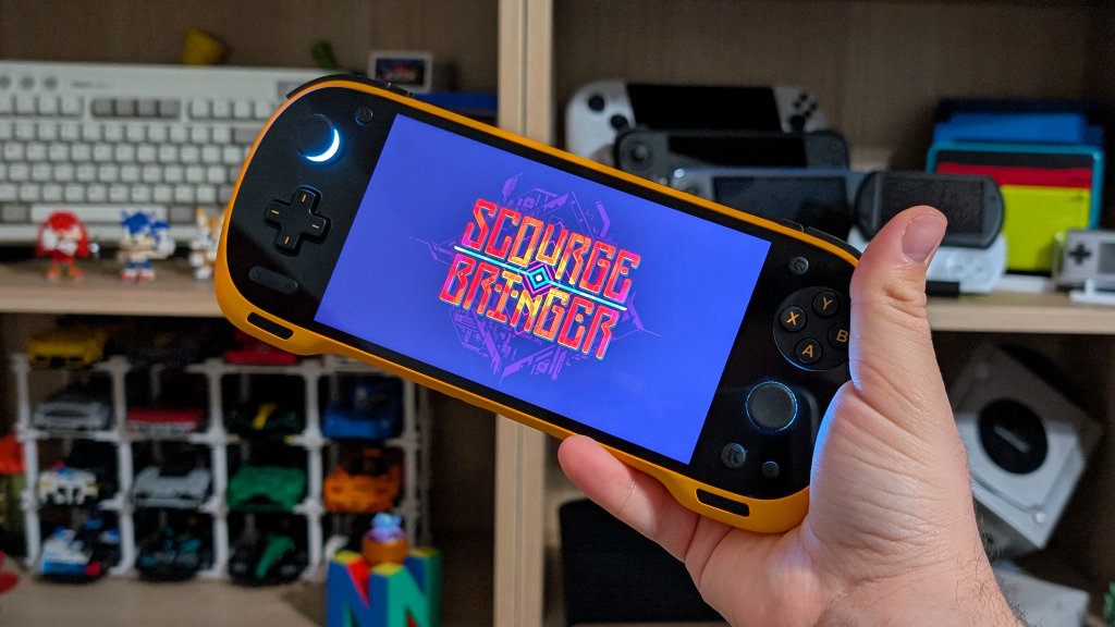 KONKR Pocket Fit - in hand - Retro Handhelds KONKR Pocket Fit - in hand