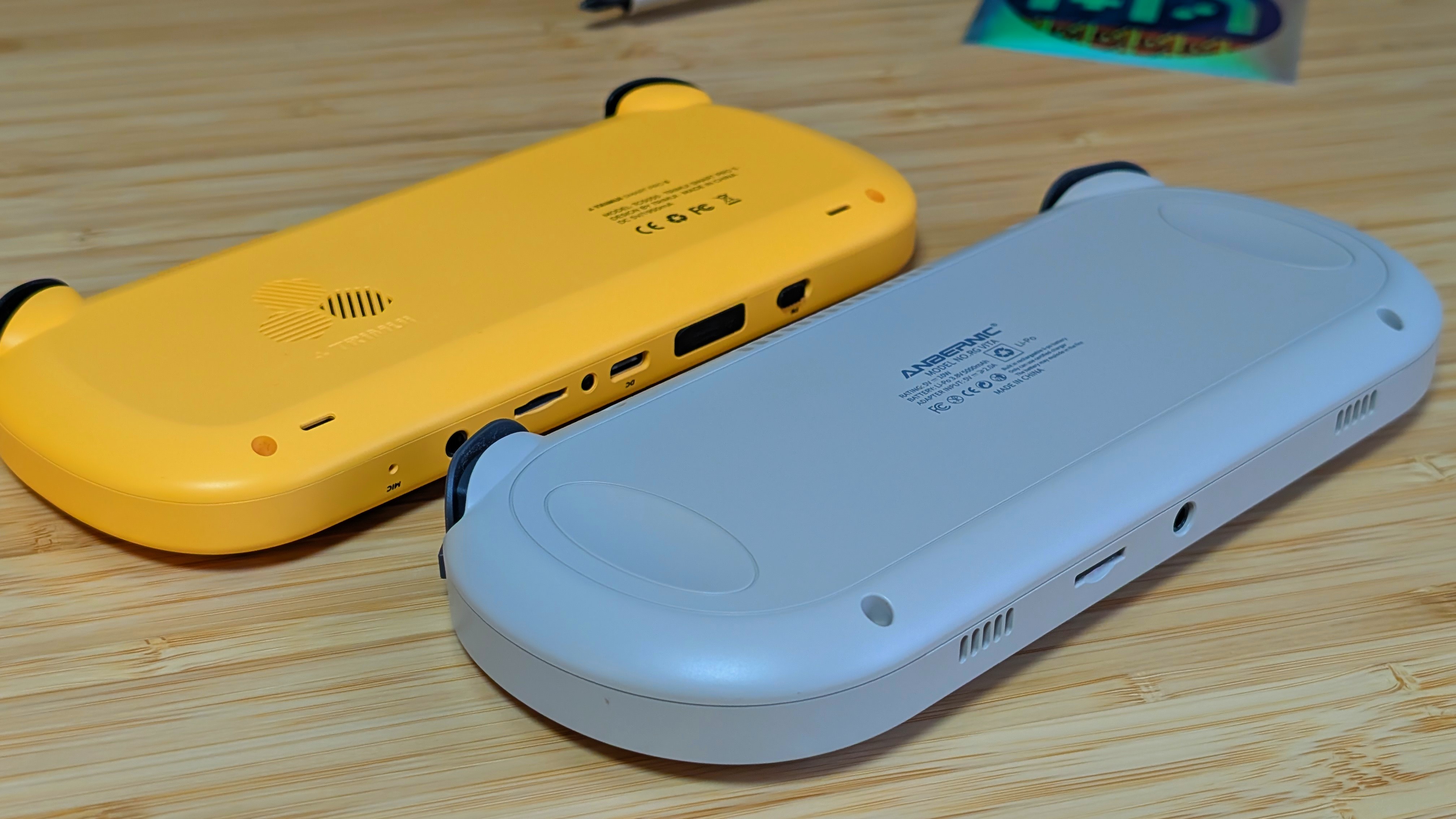 RG-Vita-and-Smart-Pro-S-Backsjpg - Retro Handhelds