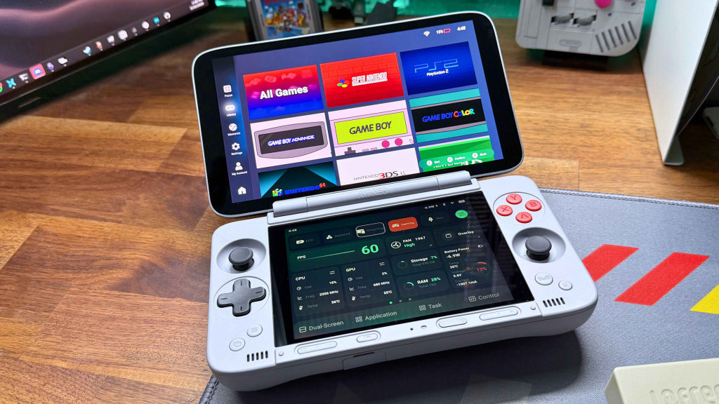 AYANEO Pocket DS showing AYAHome and AYAWindow