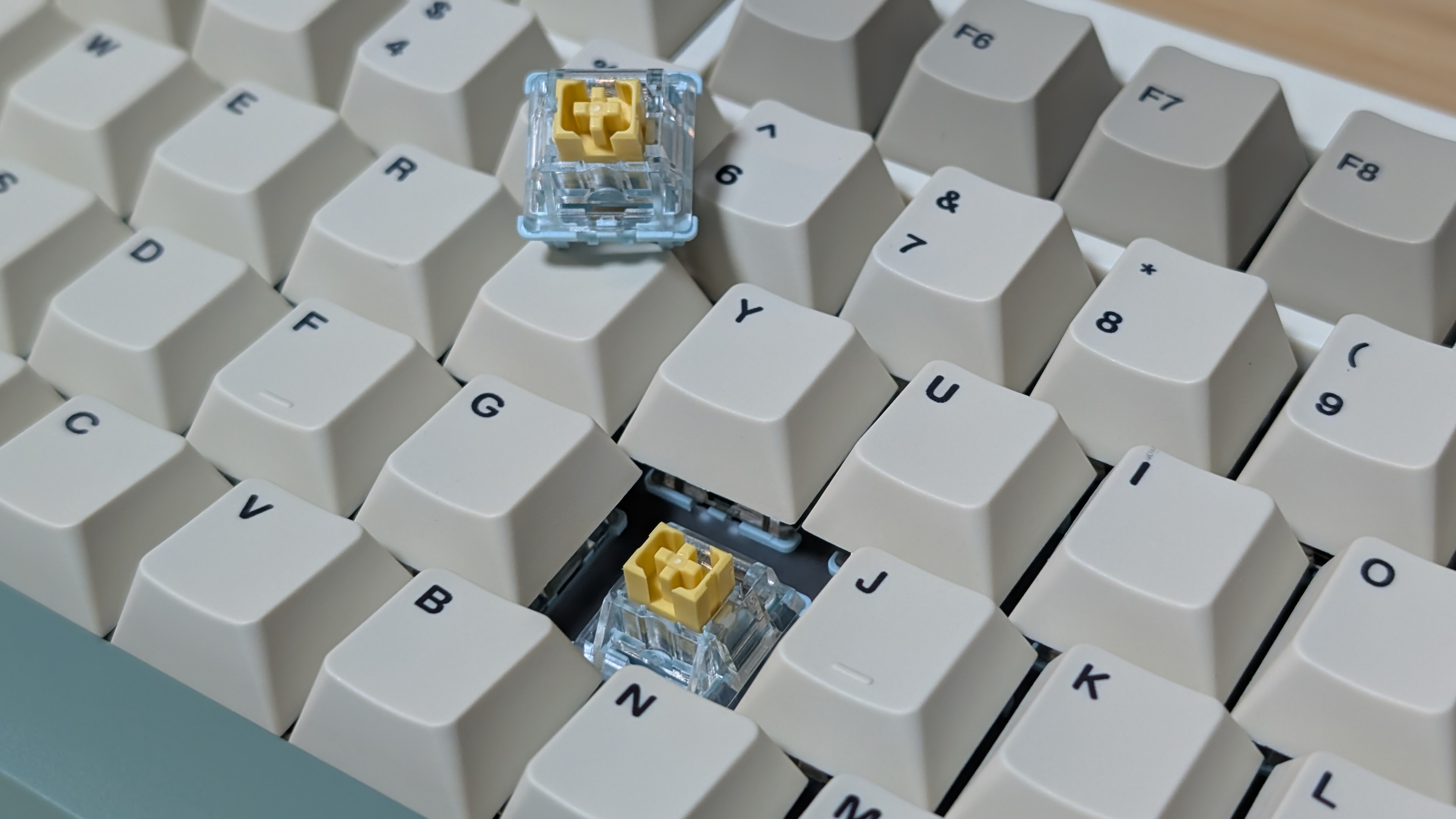 Epomaker-RT98-Sea-Salt-Switchesjpg | Retro Handhelds