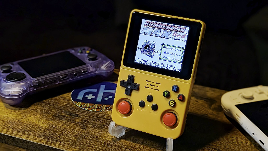 Game_Console_R36S_ArchR_Bomberman