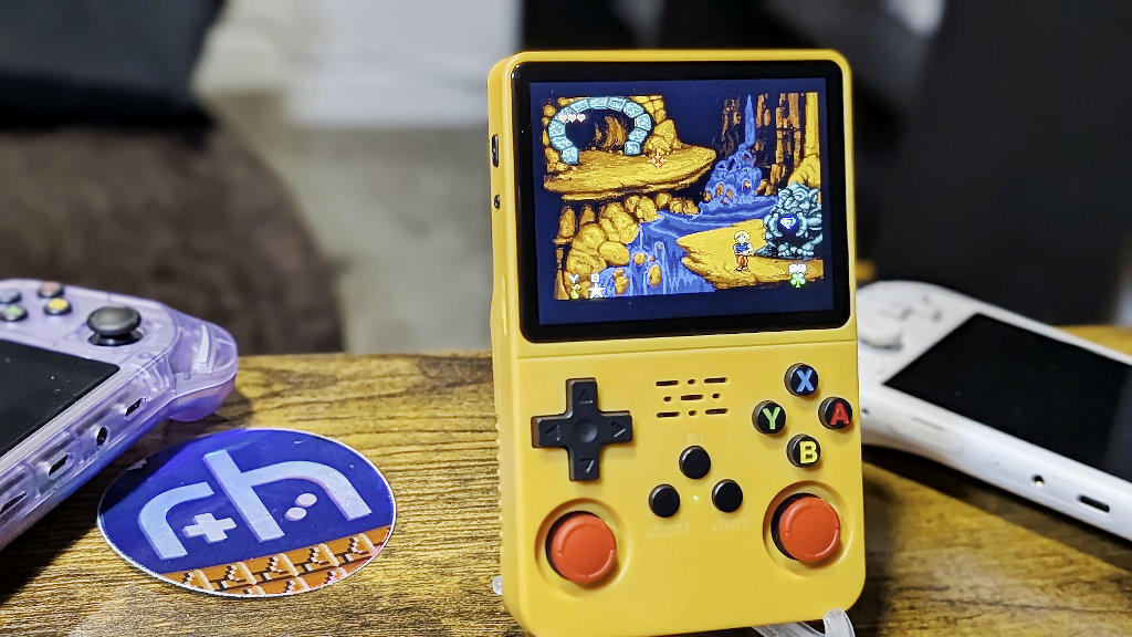 Game_Console_R36S_Yellow_Young_Merlin_ArchR