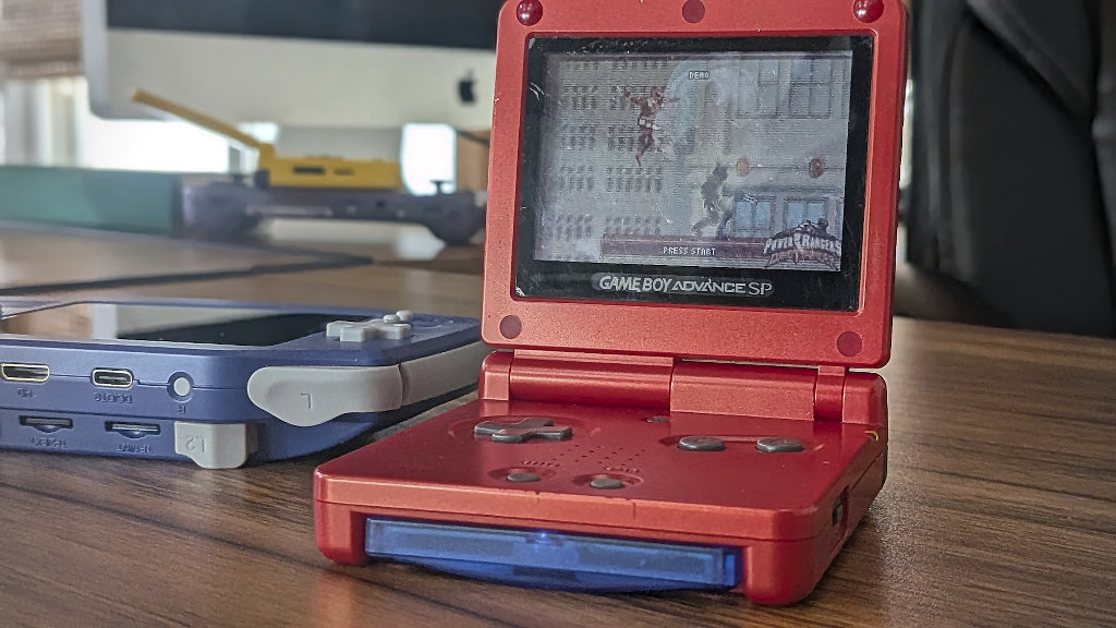 Nintendo_GBA_SP_Power_Rangers