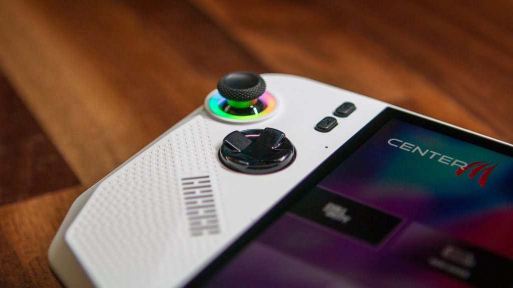 MSI Claw A8 Review - D-pad and Left Stick