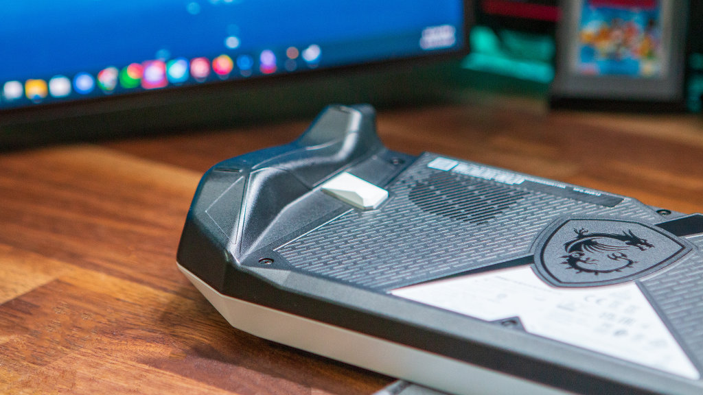 MSI Claw A8 Review - Grip