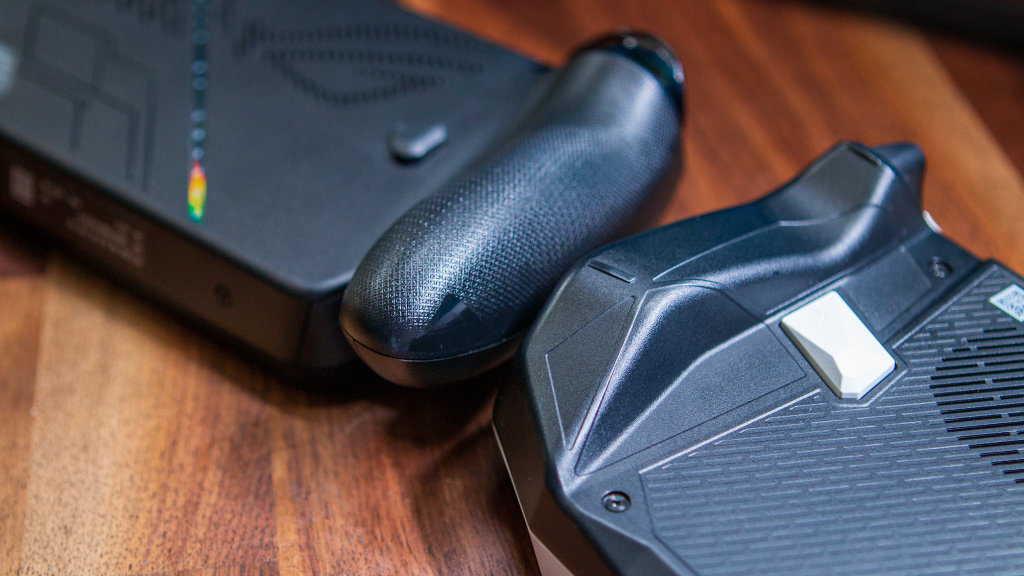 MSI Claw A8 vs ROG Xbox Ally X Grip Comparison