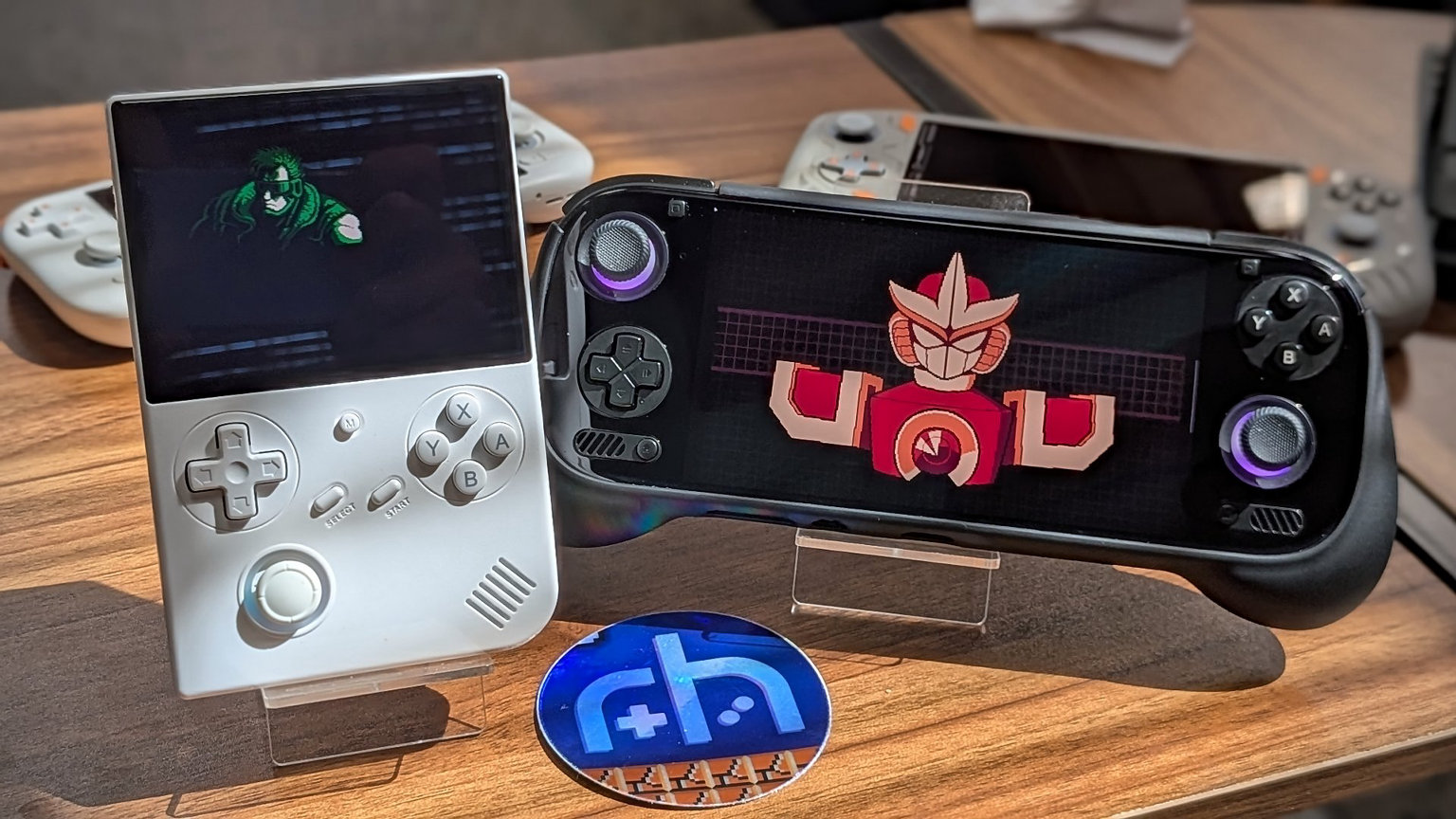 Anbernic_RG40XX_Shatterhand_AYNOdin3_GC_Robot | Retro Handhelds Anbernic_RG40XX_Shatterhand_AYNOdin3_GC_Robot