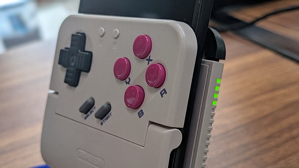 Gamesir_Pocket_Taco_Face_Buttons_side