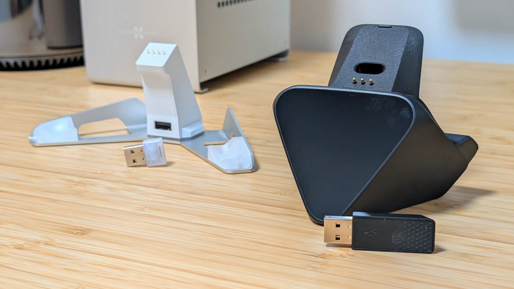 Flydigi Vader 5 Pro vs GameSir Cyclone 2 - Docks