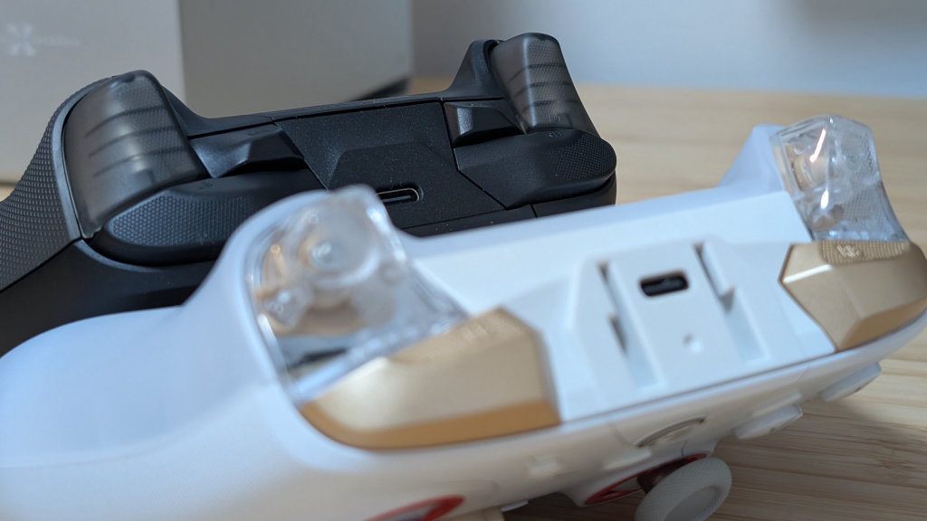 Flydigi Vader 5 Pro vs GameSir Cyclone 2 - Triggers