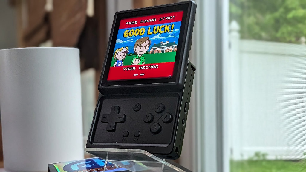 Anbernic_RG_Rotate_NGPC_Good_Luck