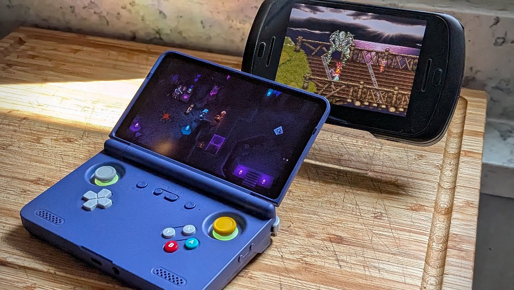 Retroid_Pocket_Flip2_Sea_of_Stars_Anbernic_Slide_Chrono_Trigger_cb