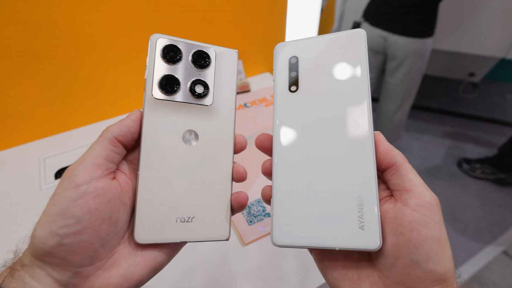 AYANEO Pocket Play - PCWorld Computex 2026 - Rear Camera View | Retro Handhelds AYANEO Pocket Play - PCWorld Computex 2026 - Rear Camera View