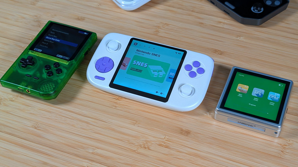 GameMT E3 Vigor with Retro Pixel Pocket and Anbernic RG Rotate Screens | Retro Handhelds GameMT E3 Vigor with Retro Pixel Pocket and Anbernic RG Rotate Screens