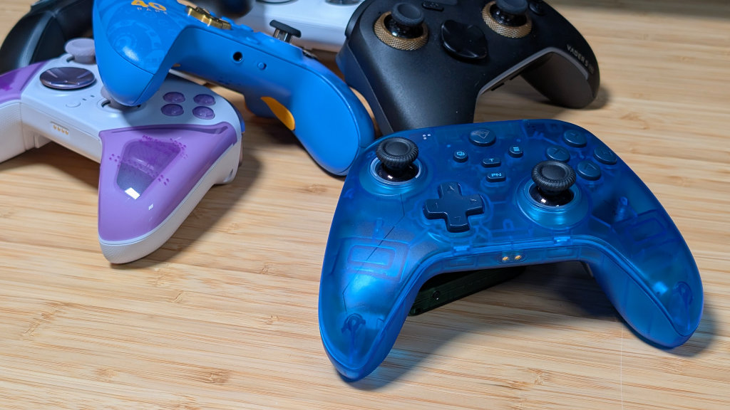 Machenike G3 V2 Among Other Controller Stack 1024x576 | Retro Handhelds Machenike G3 V2 Among Other Controller Stack 1024x576