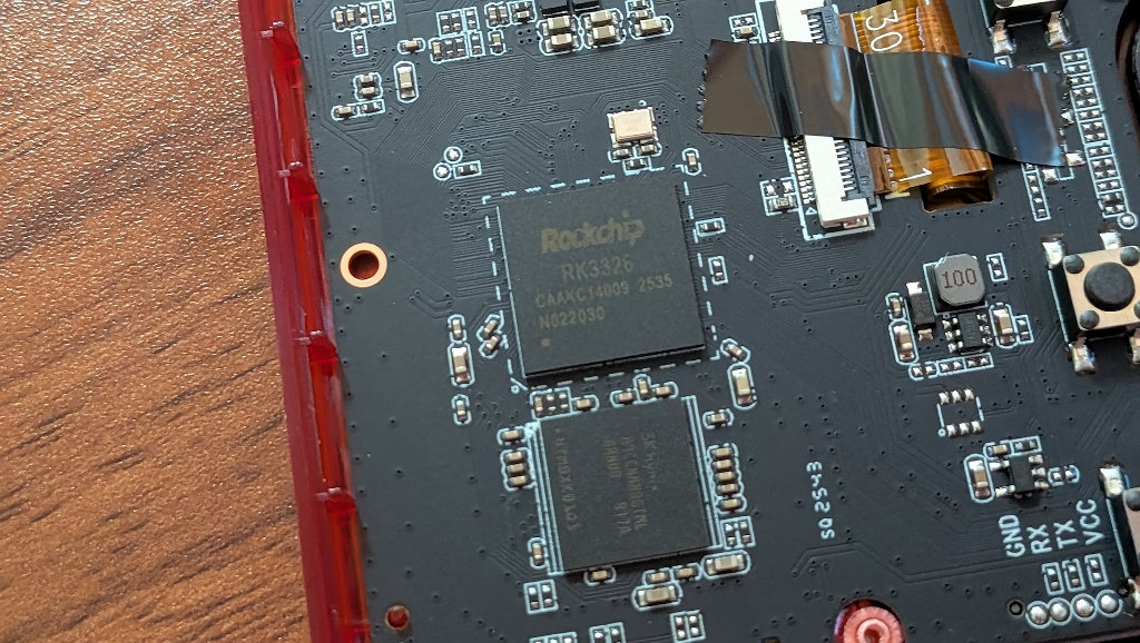 Game_Console_R36S_Micro_Center_Open_Console_RAM_CPU | Retro Handhelds Game_Console_R36S_Micro_Center_Open_Console_RAM_CPU