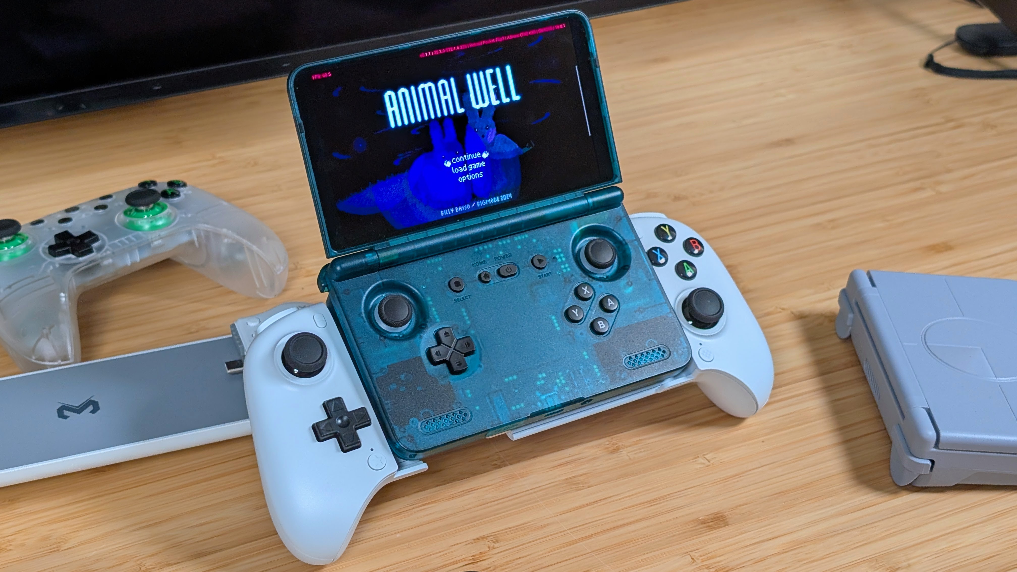 8BitDo Ultimate Telescopic With Retroid Pocket Flip 2 | Retro Handhelds 8BitDo Ultimate Telescopic With Retroid Pocket Flip 2