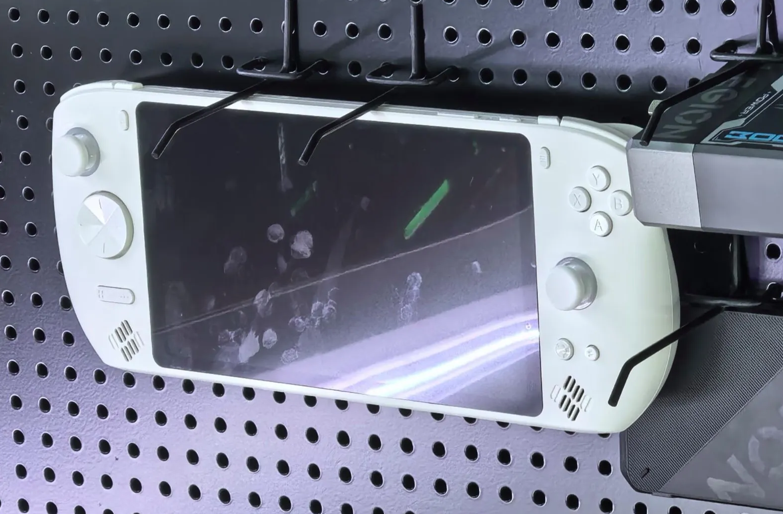 Lenovo-C700-On-Wallpng | Retro Handhelds
