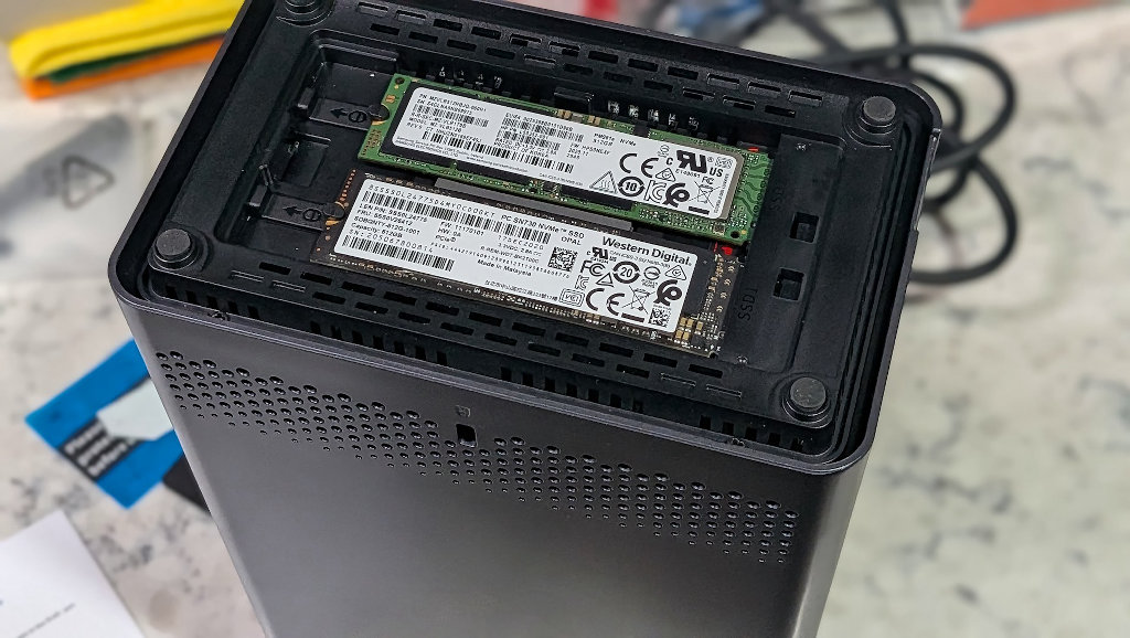 Lincstation_E1_NVMe_Drives