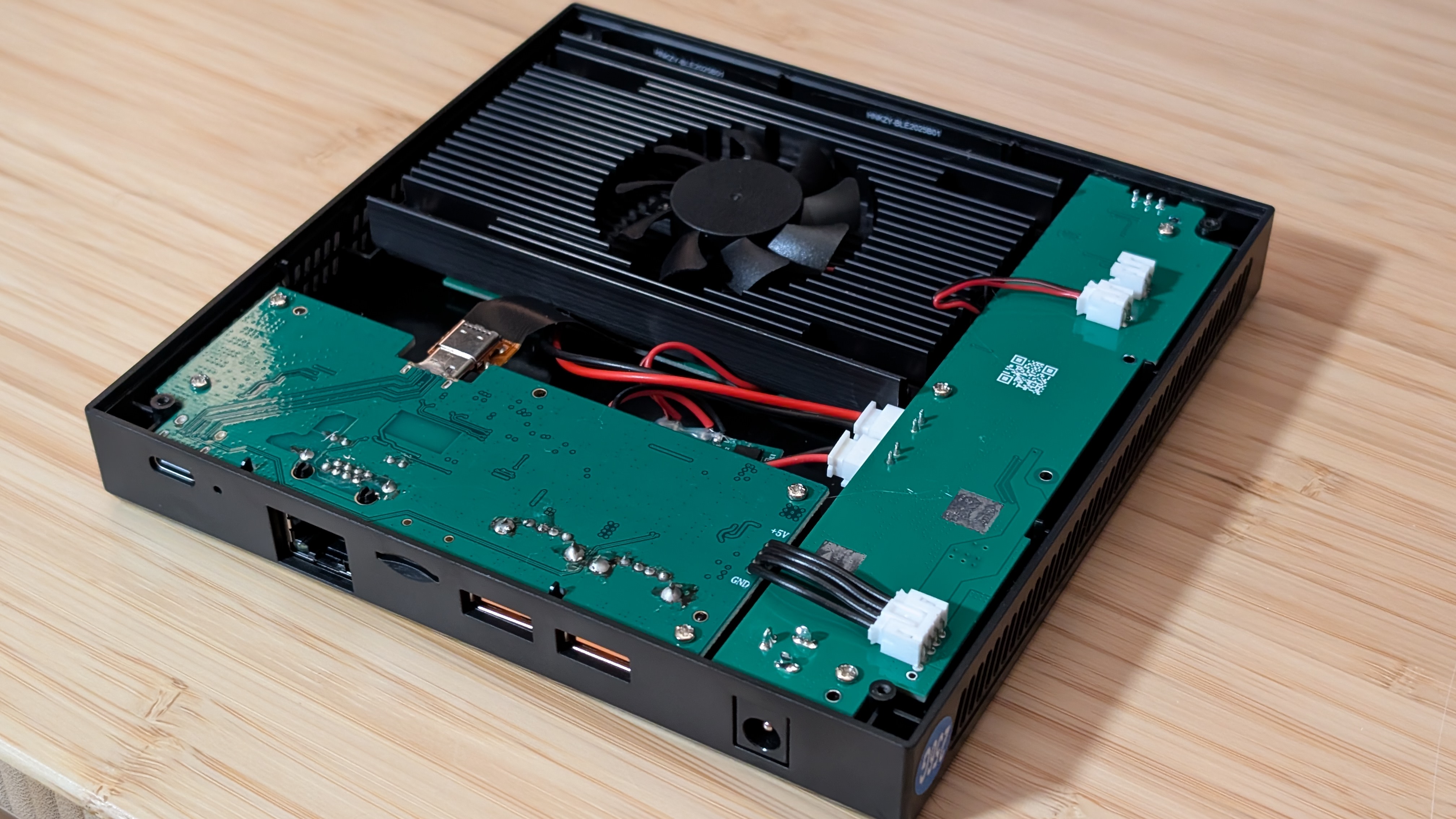 Z Box Lite Internals