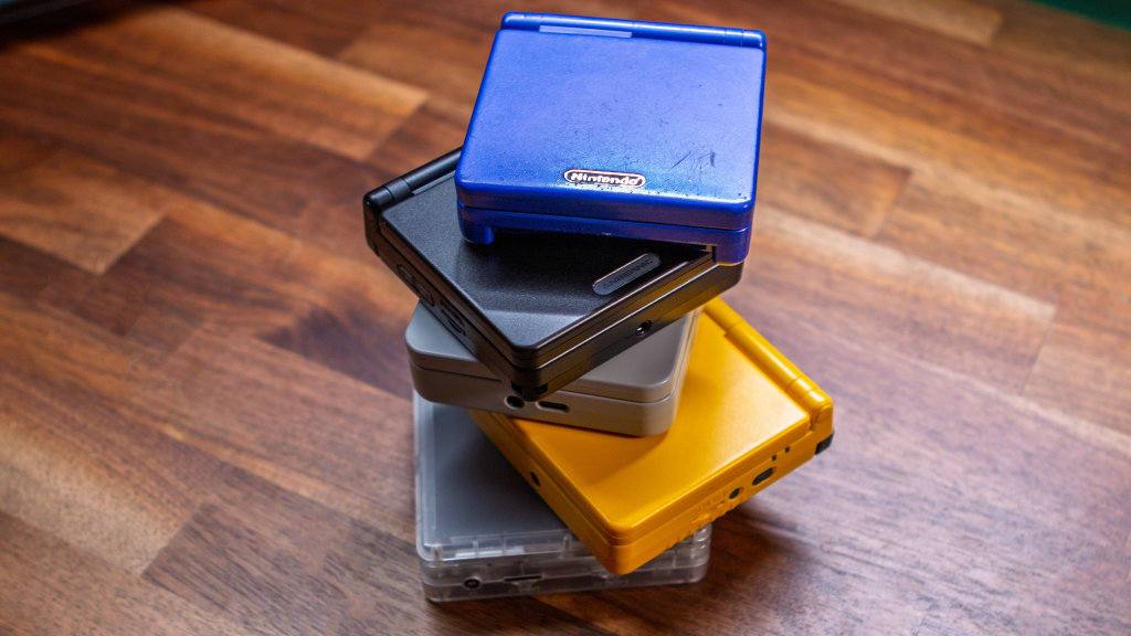 Anbernic RG SP Review Stacked with Miyoo Flip Game Boy Advance SP Anbernic RG34XXSP and Anbernic RG35XXSP 1024x576