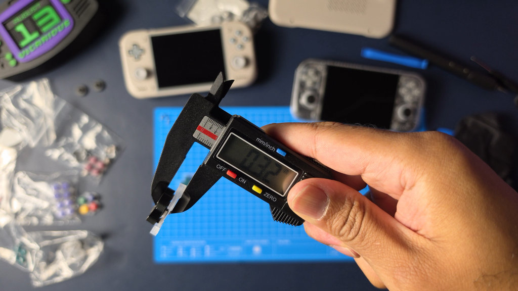 Retroid Pocket 6 Black D pad V1carious 1024x576
