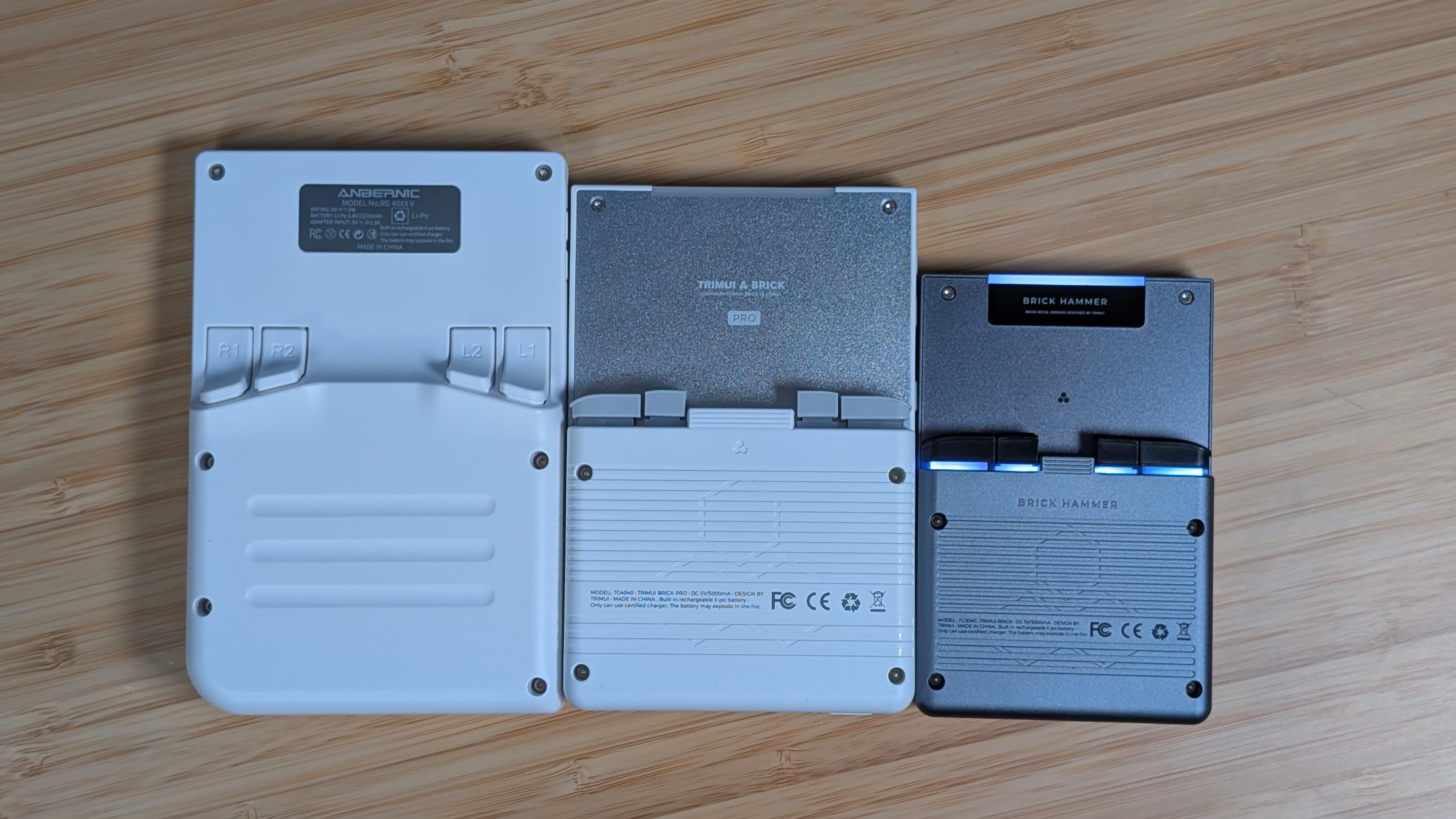 TrimUI Brick Pro Brick Hammer 40XX V Back | Retro Handhelds TrimUI Brick Pro Brick Hammer 40XX V Back